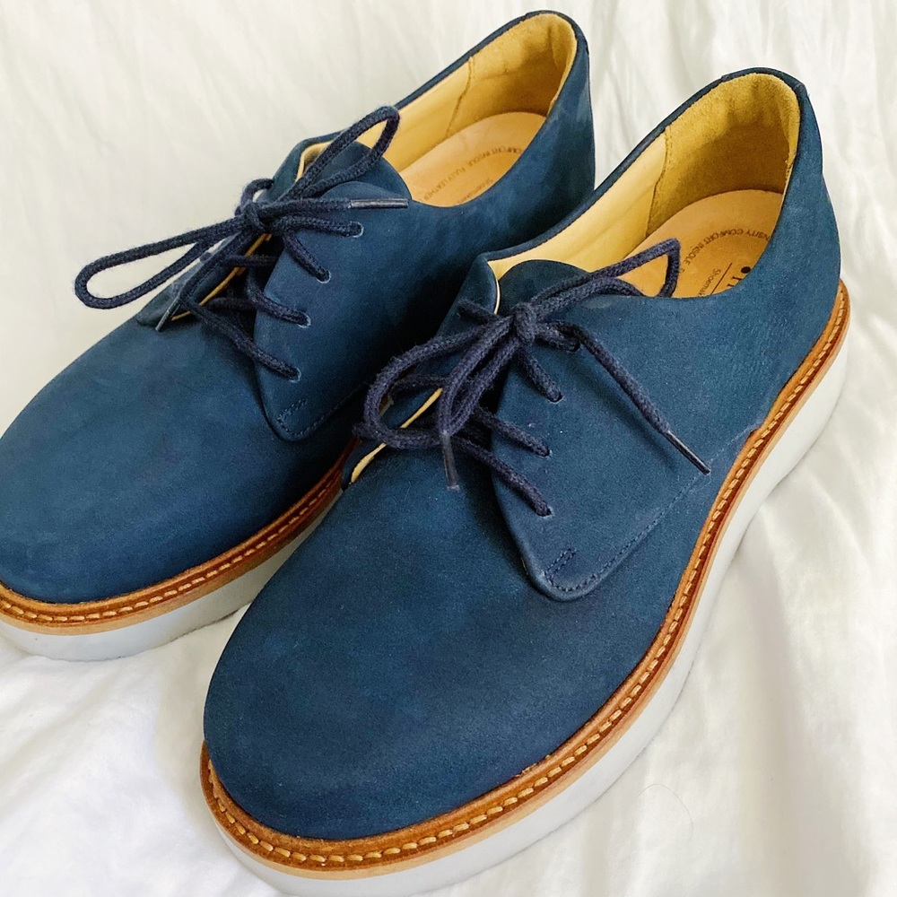 Women’s Samuel Hubbard Navy Nubuck shoes